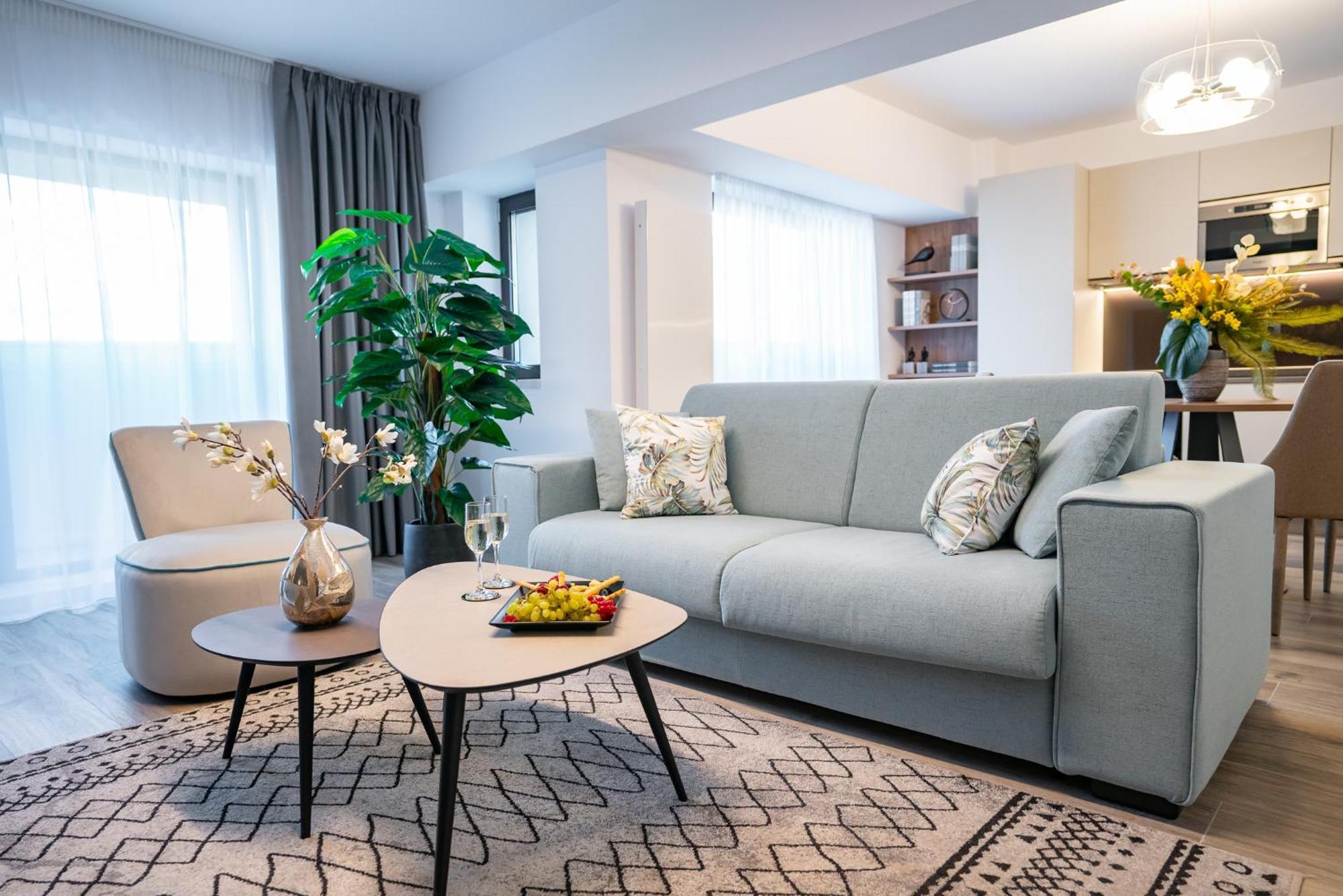 Novos Aparthotel Букурещ Екстериор снимка